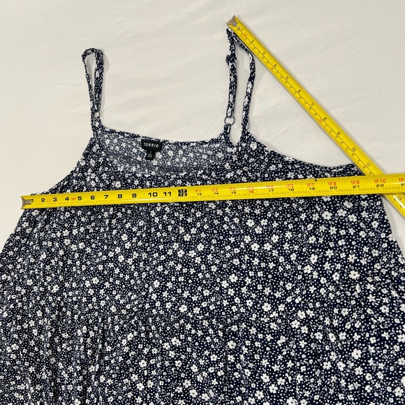TORRID NAVY FLORAL GAUZE SHIRRED HEM BABYDOLL CAMI TOP SIZE 2 (2X/ 18-20) - Picture 15 of 16